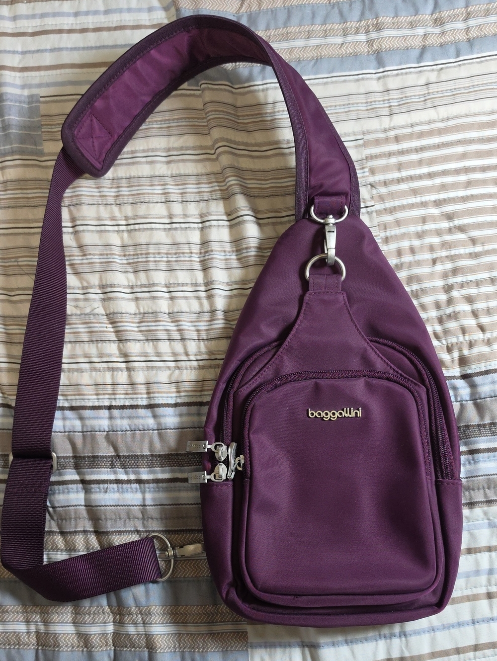 Baggallini Plum Purple Crossbody Sling Bag
